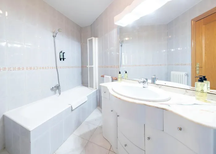 아파트 Historic Village Escape In 엘부르고데오스마