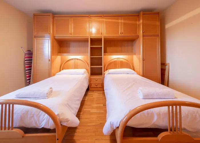 Historic Village Escape In 엘부르고데오스마