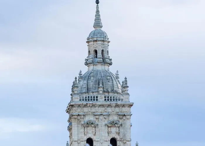 Historic Village Escape In 아파트 *