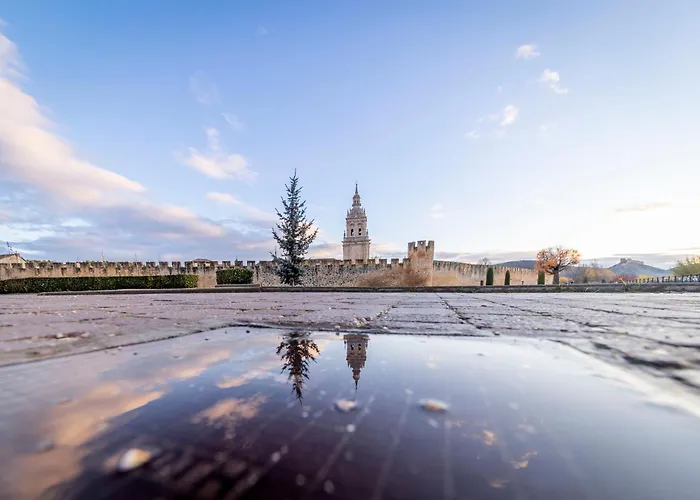 Historic Village Escape In * 엘부르고데오스마